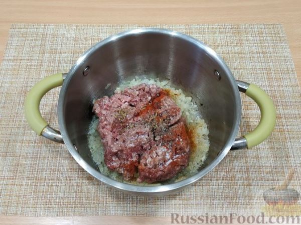 Чечевичный суп с фаршем и овощами